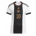 Tanie Strój piłkarski Niemcy Serge Gnabry #10 Koszulka Podstawowej dla damskie MŚ 2022 Krótkie Rękawy